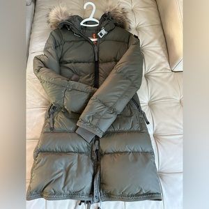 Used women Parajumpers light down jacket size xs army green